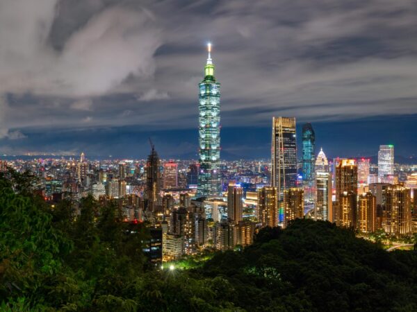 TAIWAN-LINE 4-WESTERN ROUTE TOUR QINGJING YILAN 7D6N